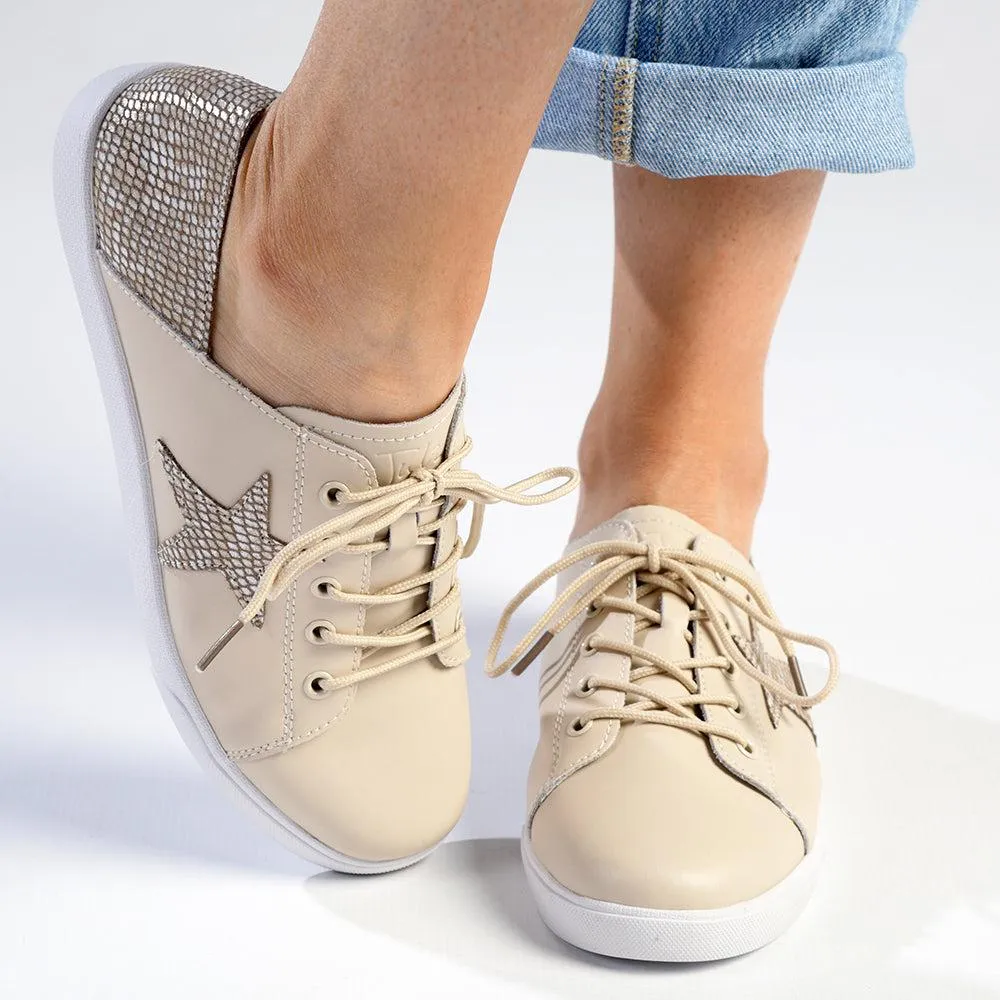Julz Nicki Leather Sneaker With Star Detail - Beige