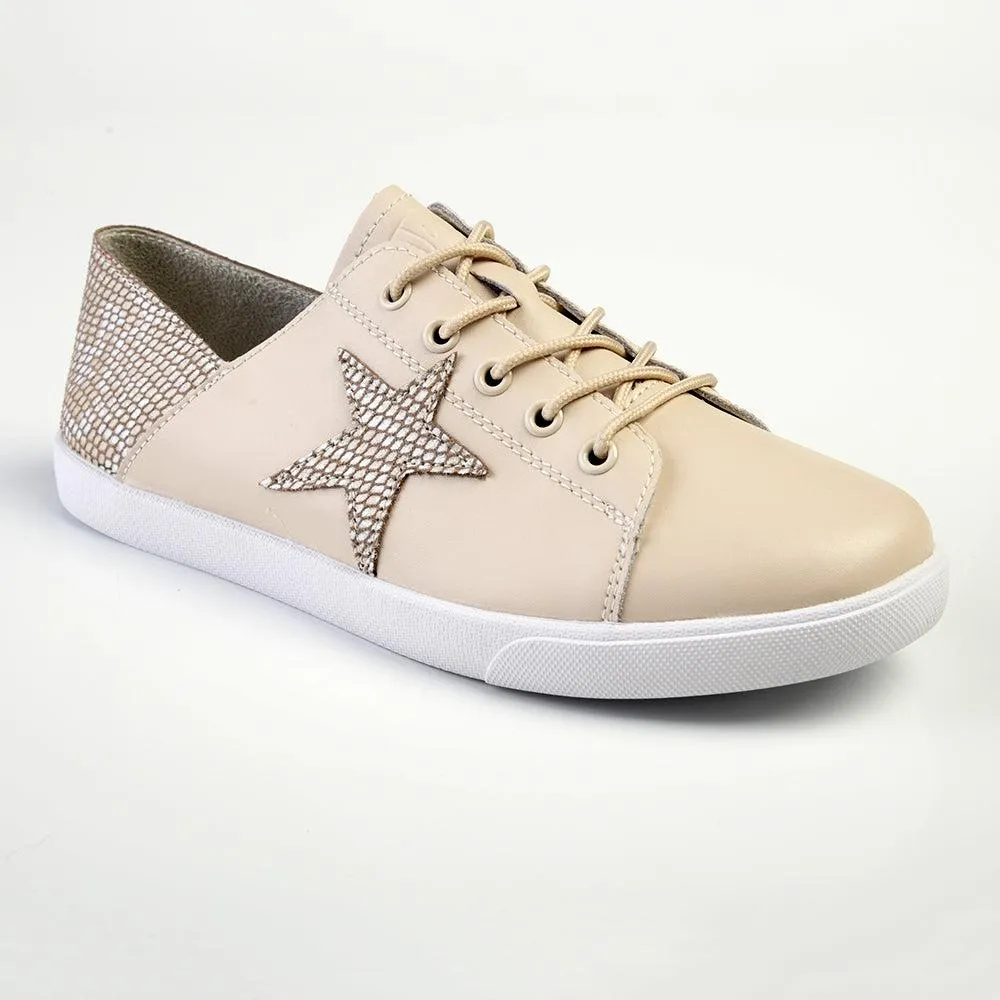 Julz Nicki Leather Sneaker With Star Detail - Beige