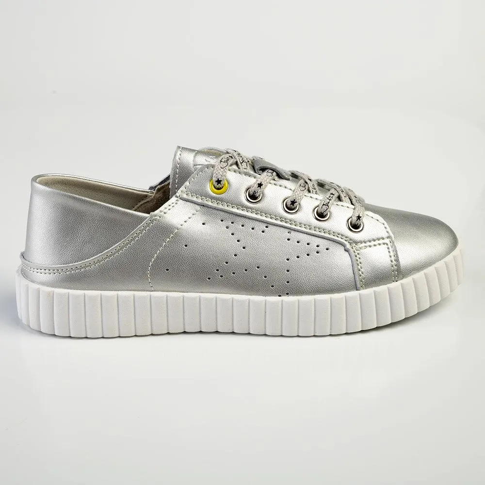 Julz Valentina Leather Sneaker With Star Detail - Silver