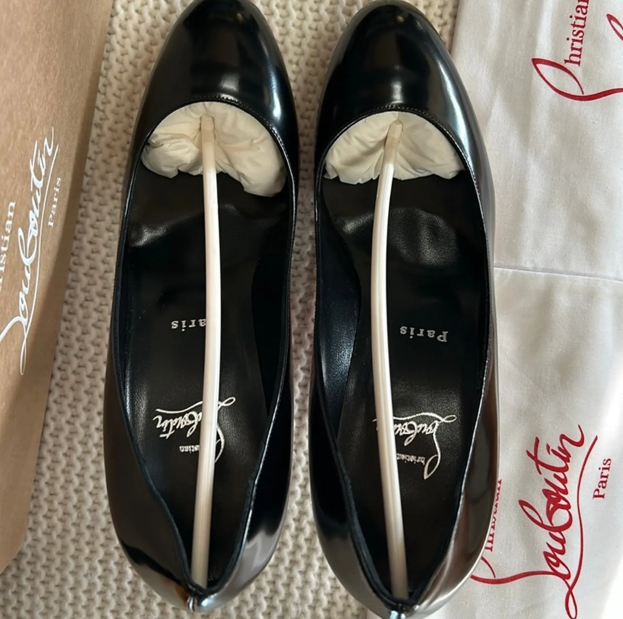 NEW Christian Louboutin Pumppie Round Toe Pump In Black
