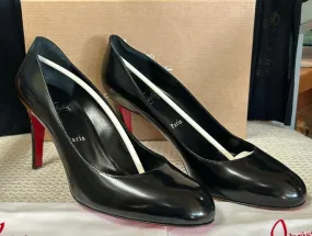 NEW Christian Louboutin Pumppie Round Toe Pump In Black