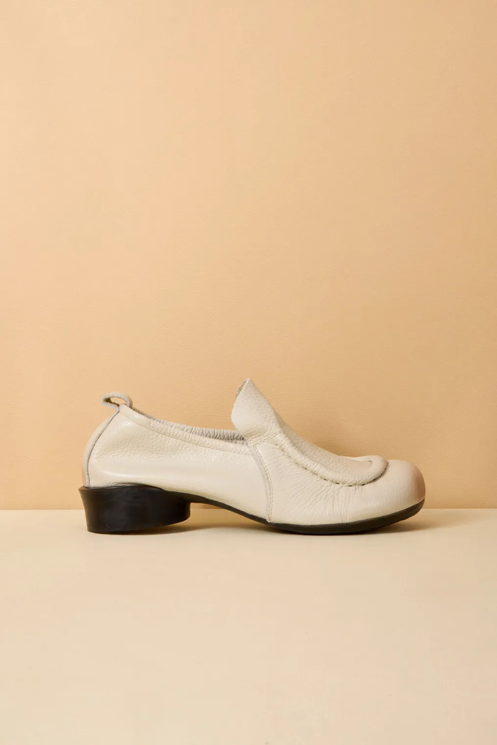 Rumour Has It | Nolita Leather Loafer - Cream