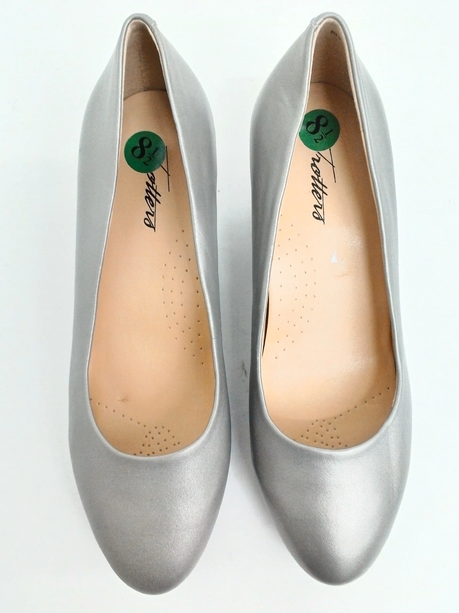 Trotters Women's Silver Heels Size 8.5 W