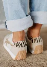 VERY G VINTAGE STAR SNEAKERS